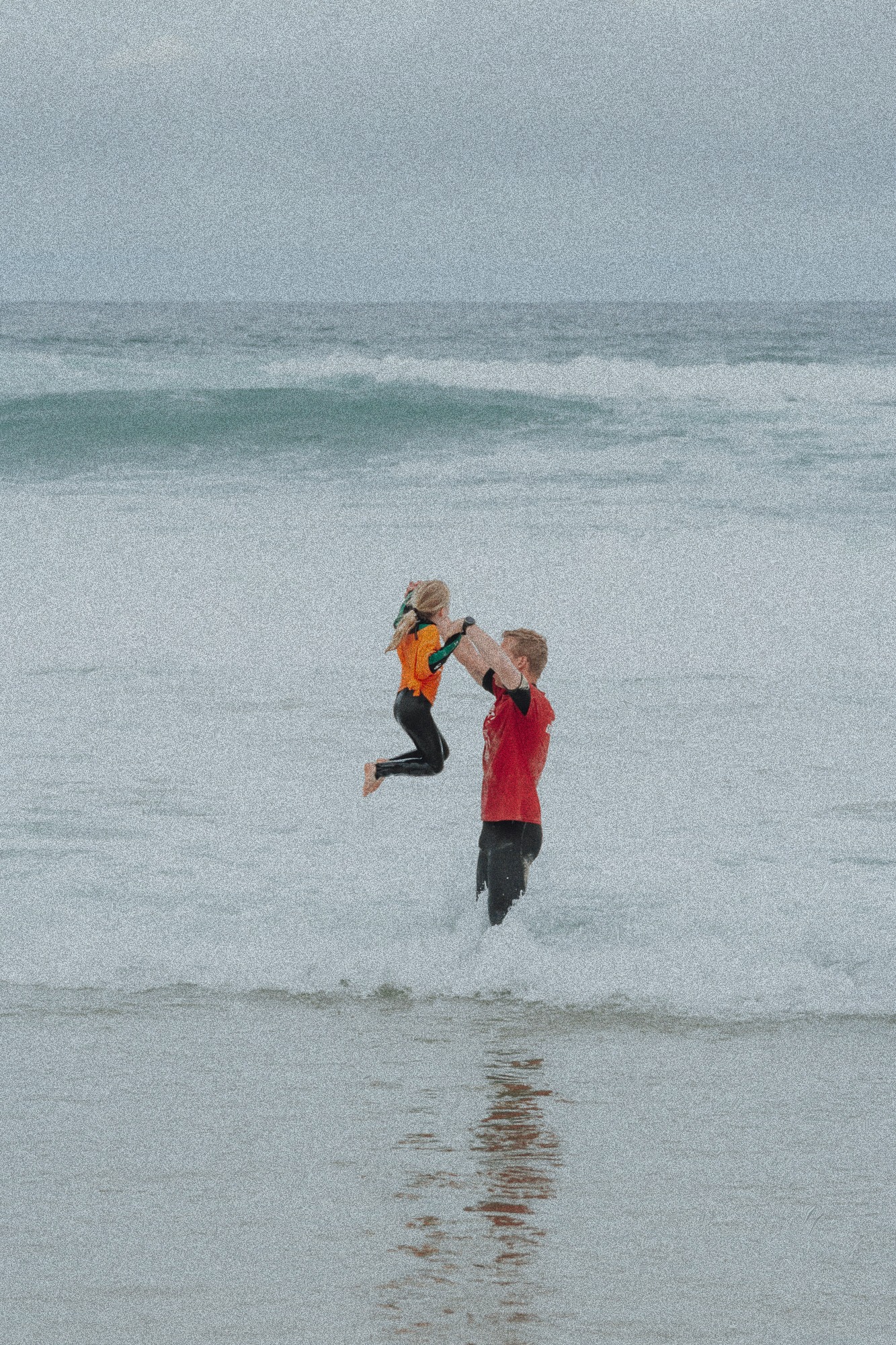 contact_surfer